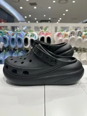 M5/W7 Crocs クロックス Classic クラッシュ クロッグ ブラック 240サイズ