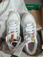 PUMA スニーカーのサムネイル