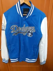 MLB LAドジャース ブルゾン きれい で 良い です