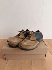 新品 シーピーカンパニー別注×クラークス スエードデザートトレック