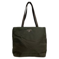PRADA ナイロントートバッグ オリーブグリーン 三角ロゴ - メルカリ