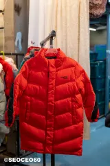 キッズ KSWISS ダウンレッド 130サイズ