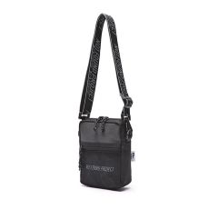 美品】RIPVANWINKLE モバイルポーチ サコッシュ - メルカリ
