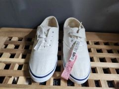 LACOSTE メンズ スニーカー デッキシューズ 白 ホワイト US8.5 - メルカリ
