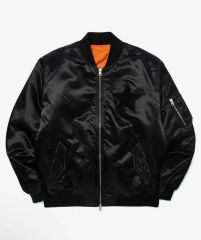 LE SSERAFIM x Alpha Industries コラボジャケット - メルカリ