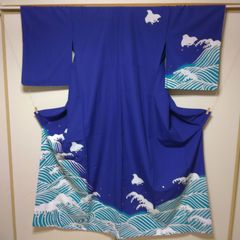 洗える着物 胴抜き袖単衣 絵羽柄【鮮やか青に金彩波頭】高級ポリ 舞台 
