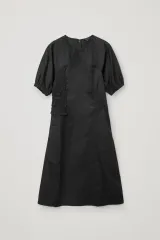 <新品>コス ブラックワンピース 32