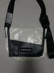 激レア希少廃盤品 FREITAG F111 KENNY - メルカリ