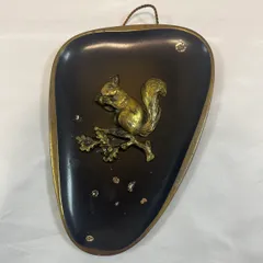 【227503】 リスの壁飾り　アンティーク　ヨーロッパ　インテリア　小物 ゴールド