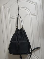 Brady ブレディ 巾着 リュック 黒 美品 made in England - メルカリ
