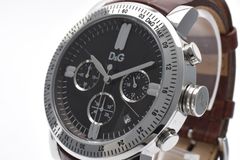 グッチ GUCCI 3900L レディース腕時計 クォーツ シルバー文字盤 ステンレスブレス スクエアケース 純正箱 保証書付 グッチ GUCCI 3900L レディース腕時計 クォーツ シルバー文字盤