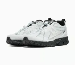 300 New Balance 1906R 白