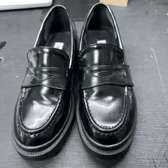 JILL STUART ジルスチュアート バイ JILL STUART 光沢 ヒール ローファー ブラック 225のサムネイル
