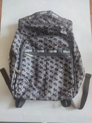 4292 LeSportsac レスポートサック リュック 黒 バックパック - メルカリ