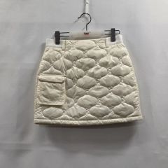 DESCENTE DECEMBERMAYゴルフスカート インナーパンツ付 ロゴ柄 - メルカリ