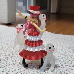 ワンピース ワールドコレクタブルフィギュアvol.2.3ペローナ＆ホロホロ