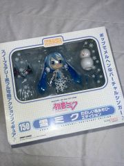 Snow Miku 2015雪ミクスリラーカラオケ 缶バッジキーホルダー - メルカリ