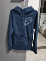 送料無料\* (新品) NIKE ジップアップ フーディー キッズ アイドル ユニセックス XSのサムネイル