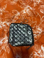 baobao イッセイミヤケ　長財布　ラウンドジップ 未使用級】BAO BAO ISSEY MIYAKE ラウンドジップ 長財布 - メルカリ