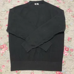 ユニクロ U ニット セーター ブラック Mのサムネイル