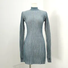 スリムフィット 縦ゴージ ハイネック ミニワンピース