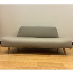 直接引取り 熊本】lowya オノマ 2人掛けソファ グレー 天然木 - メルカリ 直接引取り 熊本】lowya オノマ 2人掛けソファ グレー 天然木 - メルカリ