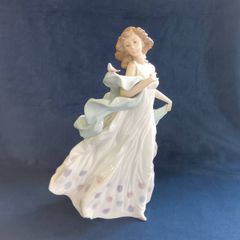 リヤドロ LLADRO エレガントな女性フィギュア 陶器製 - メルカリ
