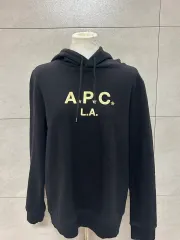 A P C ブラック LA ロゴ フーディーのサムネイル