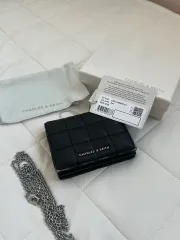 チャールズアンドキース 財布のサムネイル