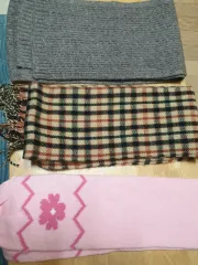 マフラー3種 (グレー ニット / CHECK / ピンク 花) ほぼ新品 まとめ