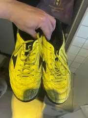 モレリア NEO 255 サッカーシューズ
