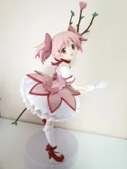 魔法少女まどか☆マギカ まどか フィギュア