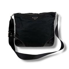 超希少・現行類似✨】プラダ ショルダーバッグ ナイロン × レザー 大 