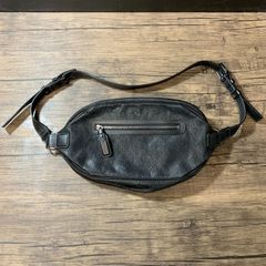 土屋鞄】アルマスバッファロースクエアブリーフ ブラックレザー
