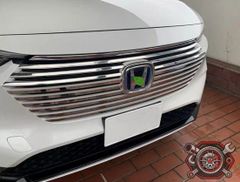 ステップワゴン フロントグリル プラチナクロームメッキ - メルカリ