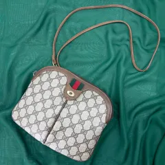 【小さく纏う余韻】　GUCCI　ショルダーバッグ GGスプリーム シェリーライン インターロッキング クロスボディ オールドグッチ　ブラウン