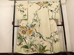 Heiwaya Kimono ● Antique Taisho Romance Visiting Kimono, Hand-painted Komaburi Embroidery, Asuka and Plant Pattern, Gold Leaf, Pure Silk, Exquisite Item AABI0476ph