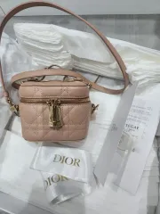 2026年最新】Dior ヴェルニ ディオリフィックの人気アイテム - メルカリ
