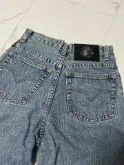 VERSACE ヴェルサーチェ ヴィンテージ ライトブルー デニム パンツのサムネイル