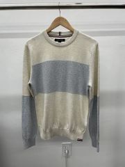 準々新品TOMMY HILFIGER ボーダー柄 クルーネック ニット | Mercari