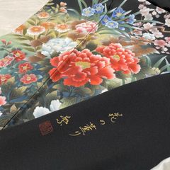 豪華金彩手描き駒刺繍黒留袖 五つ紋フルセット - メルカリ