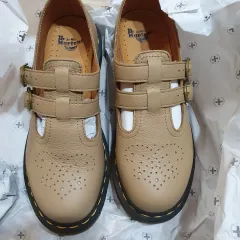 DR. MARTENS ドクターマーチン ベージュ メリージェーン 245のサムネイル