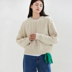 ✿シオタ ケーブル編みコットンニット✿エクリュ 新品未使用 - メルカリ