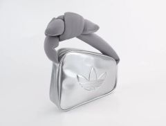匿名配送/新品未使用タグ付き】adidas ミニエアライナー - メルカリ