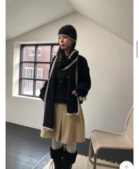 HUG O WaRとREMI RELIEFコラボクルーネックスウェット 2枚 - メルカリ