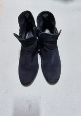 1/6) Tommy Hilfiger トミーヒルフィガー ブラック スウェード アンクルブーツ 36/235のサムネイル