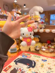 99年製 クラシック hello kitty(ハローキティ) キーホルダー人形