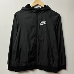 Nike フード付きナイロンジャケット ブラック Мサイズ - メルカリ