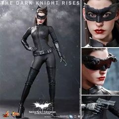 限定 Barbie Catwoman キャットウーマン DC 2003 バービー - メルカリ