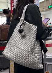 FURLA NET トートバッグ グレー 本革 A4収納 パンチングレザー - メルカリ
